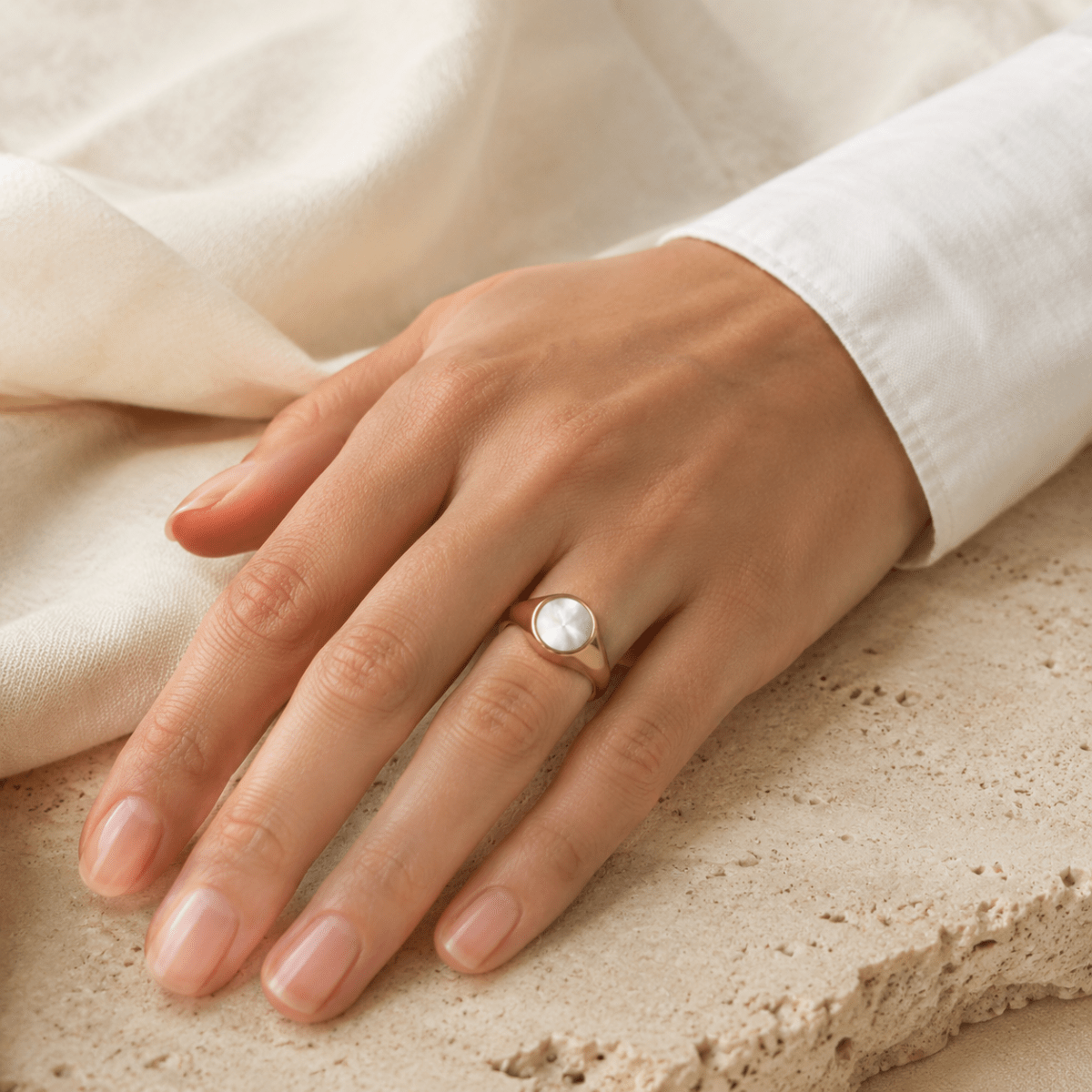 Altea Mother-of-Pearl Signet Ring