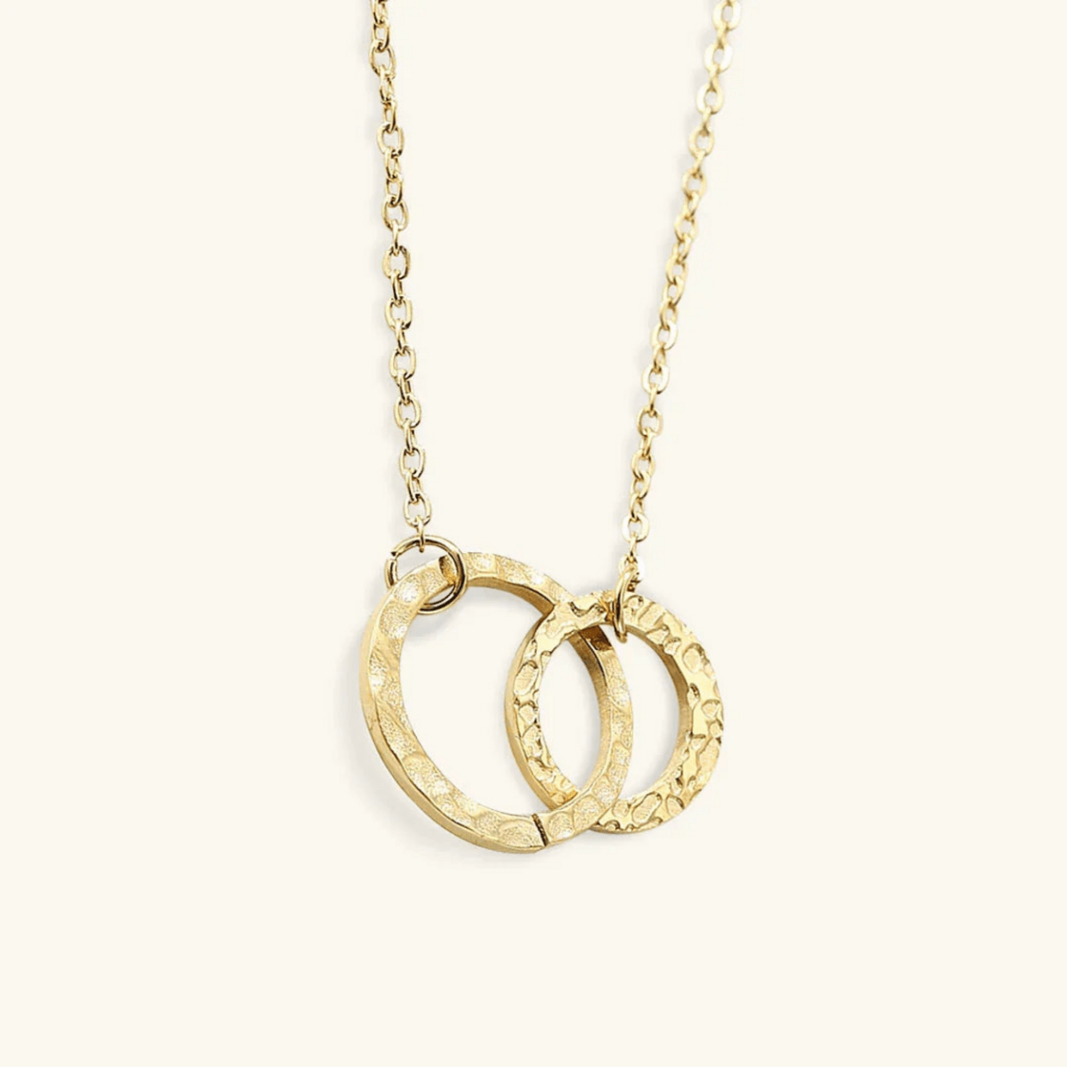 Aroa Interlocking Rings Necklace