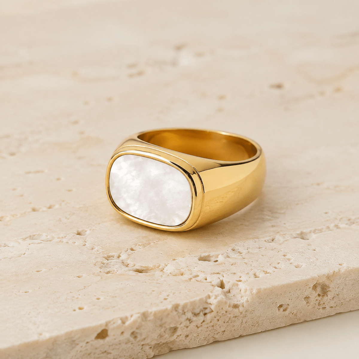 Calista Shell Signet Ring