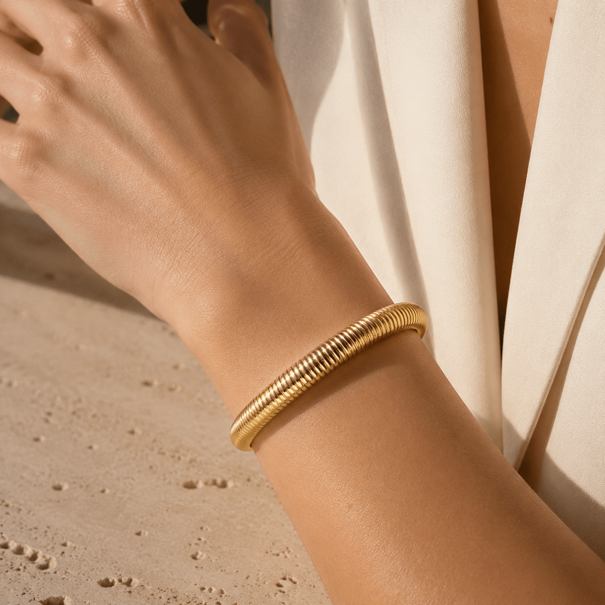 Elara Ribbed Flex Bangle