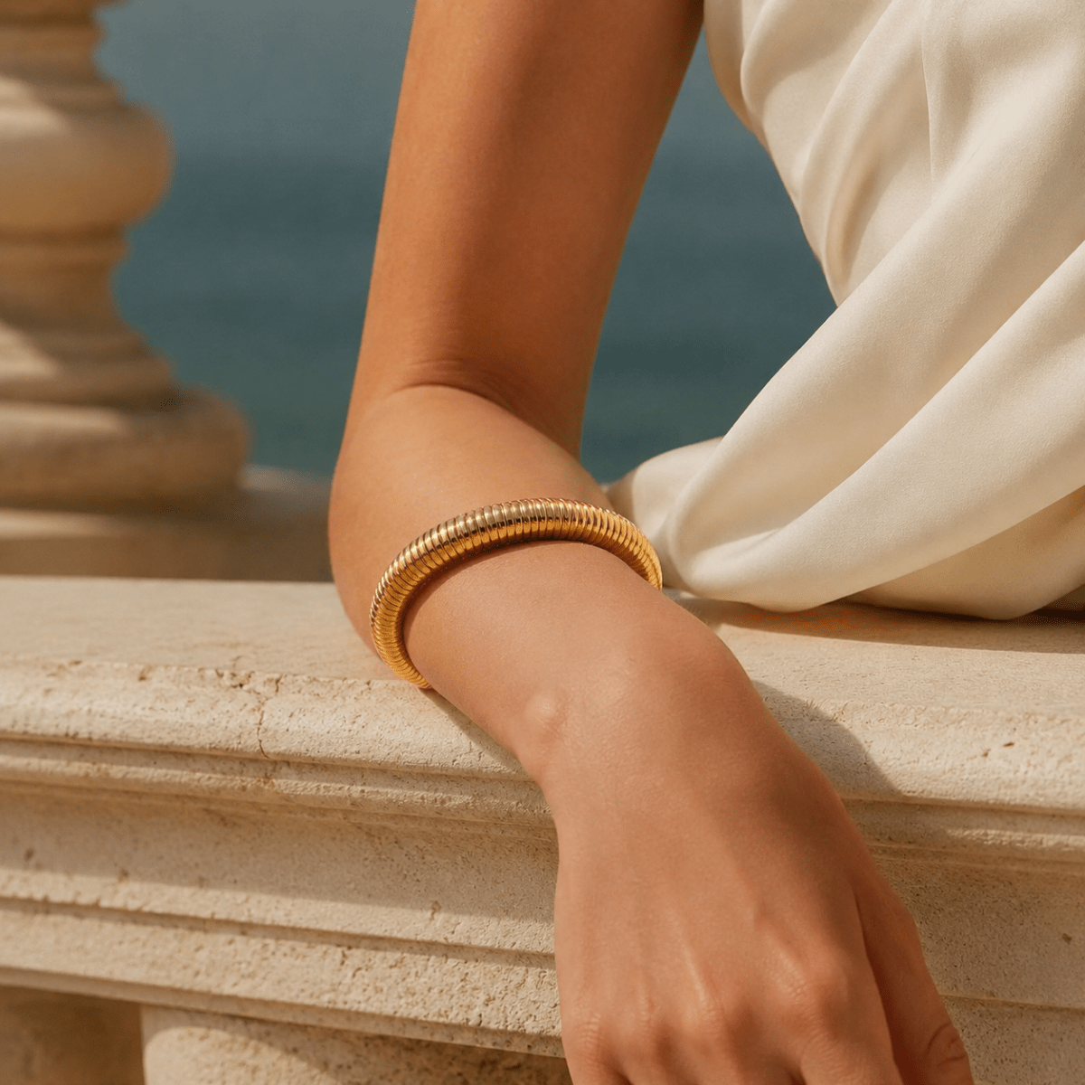 Elara Ribbed Flex Bangle