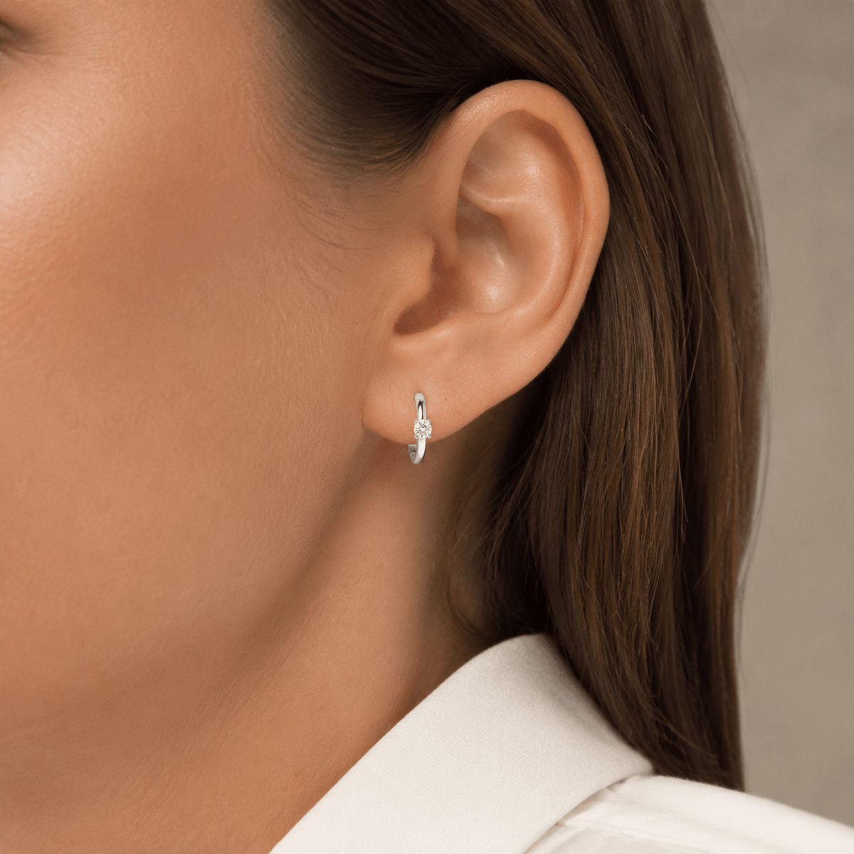 Elara Solitaire Pixie Huggies