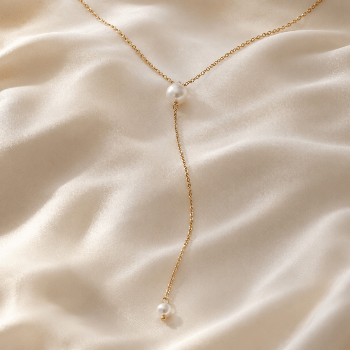 Iria Pearl Lariat Necklace