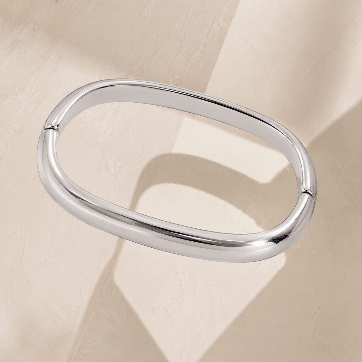 Isadora Rounded Square Hinged Bangle