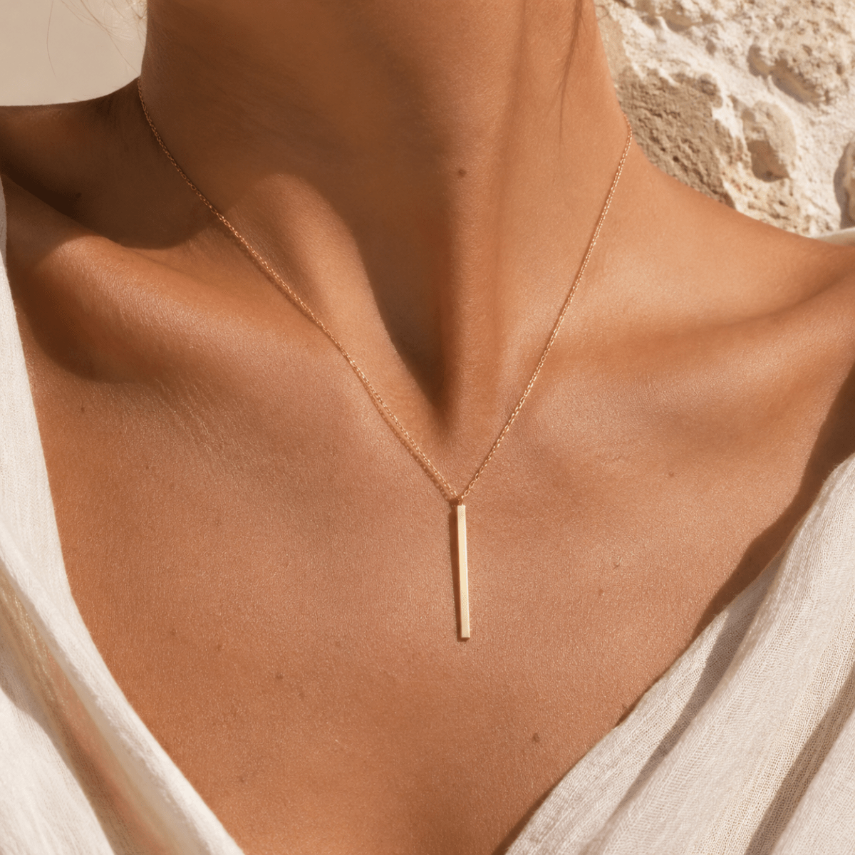 Maelis Bar Drop Necklace