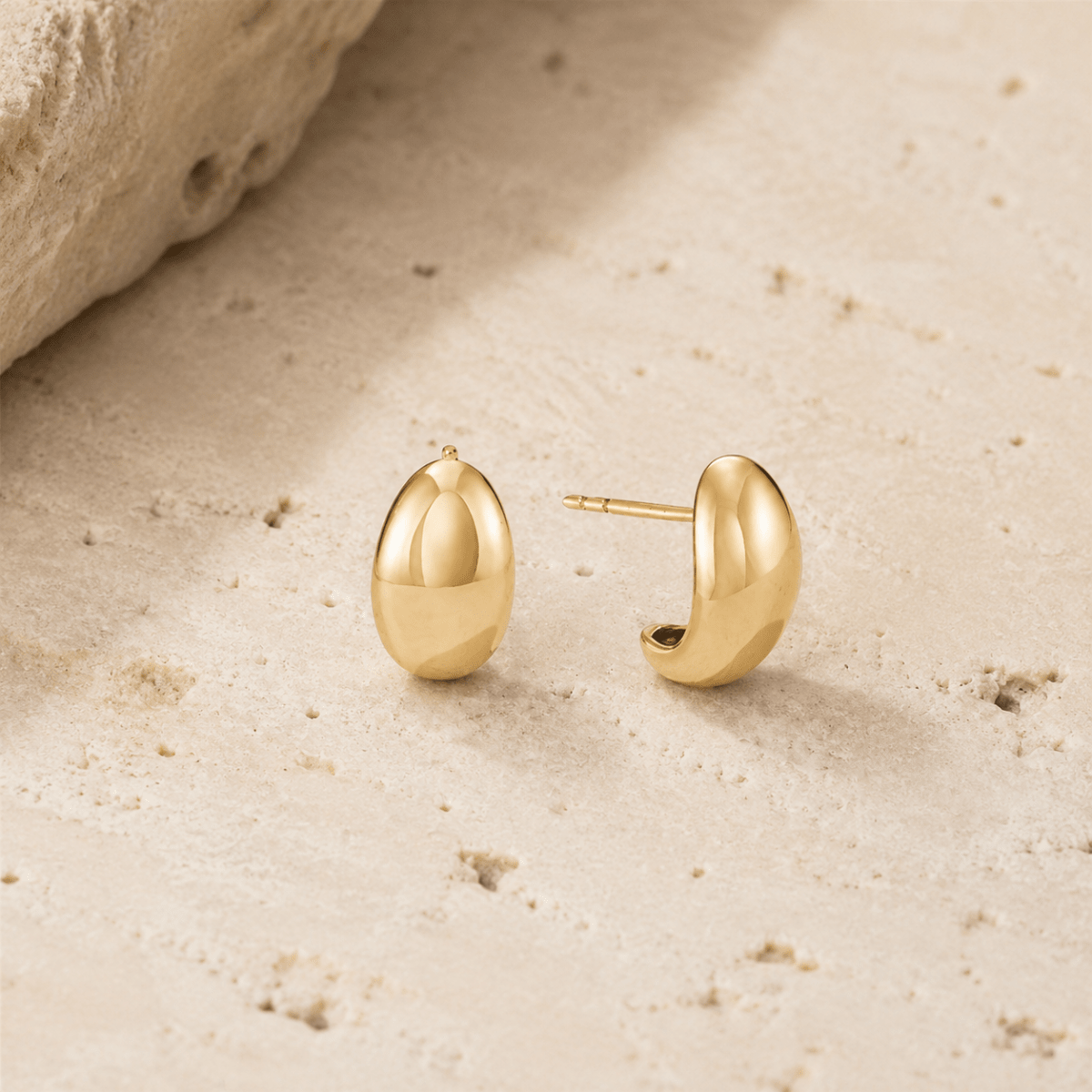 Mina Sculpted Bean Stud Earrings