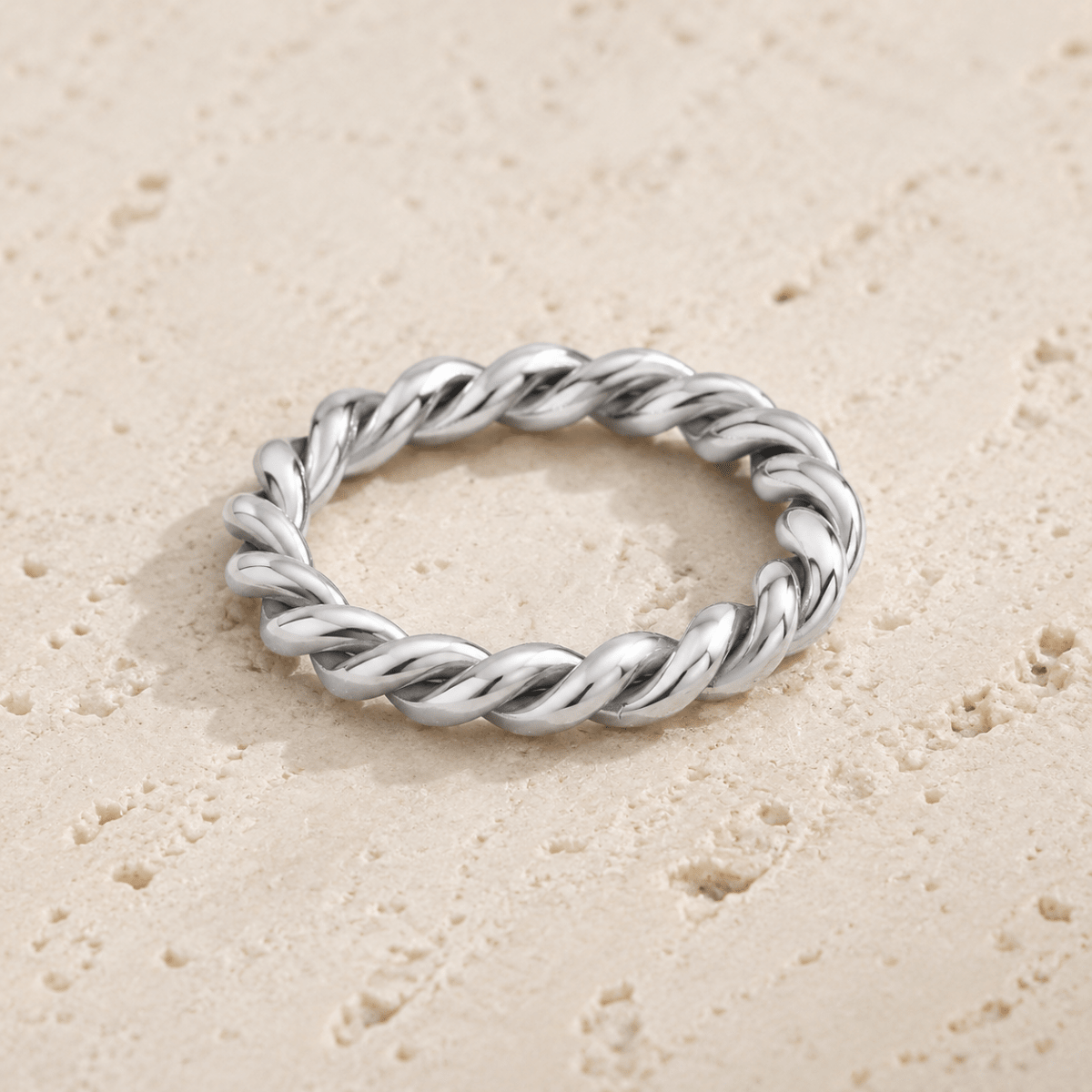 Naxos Rope-Twist Band Ring