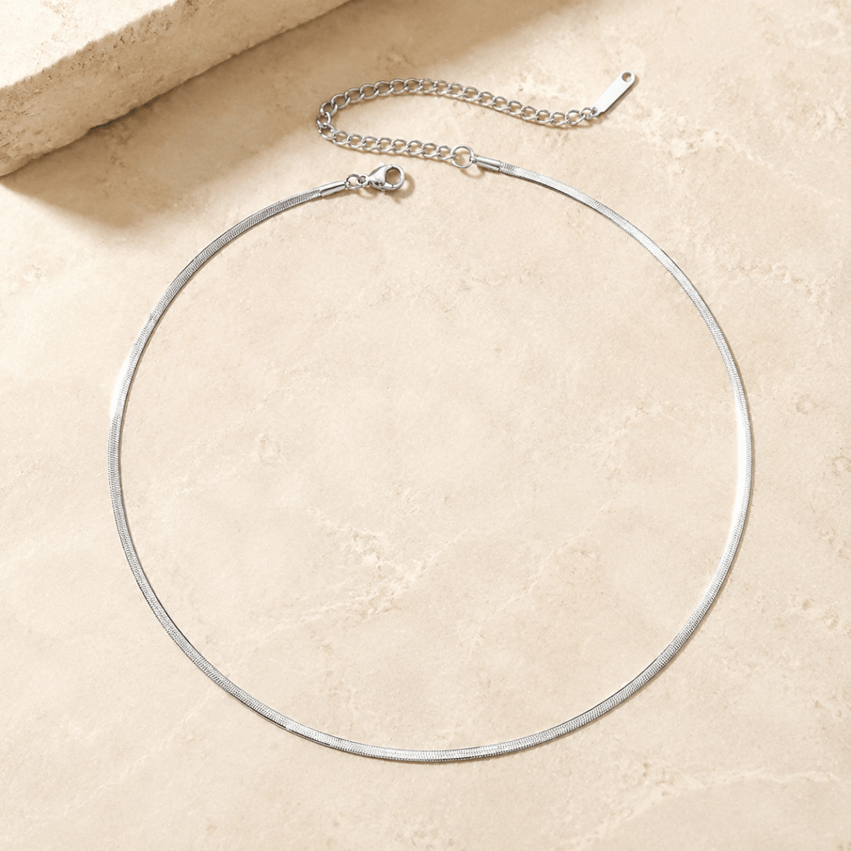 Nerina Herringbone Necklace