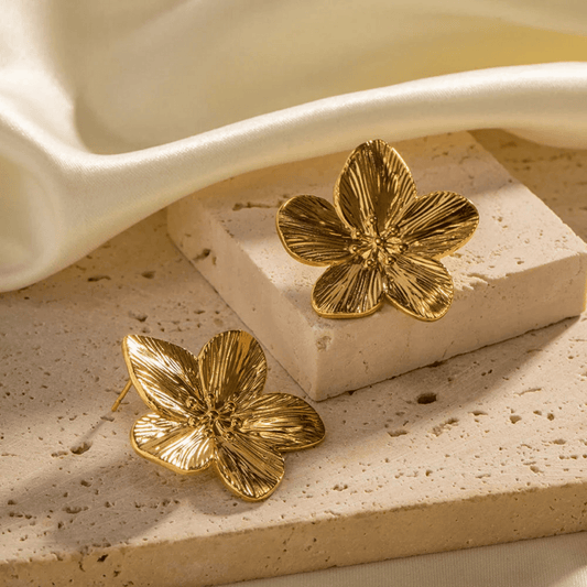 Neroli Sculpted Flower Stud Earrings