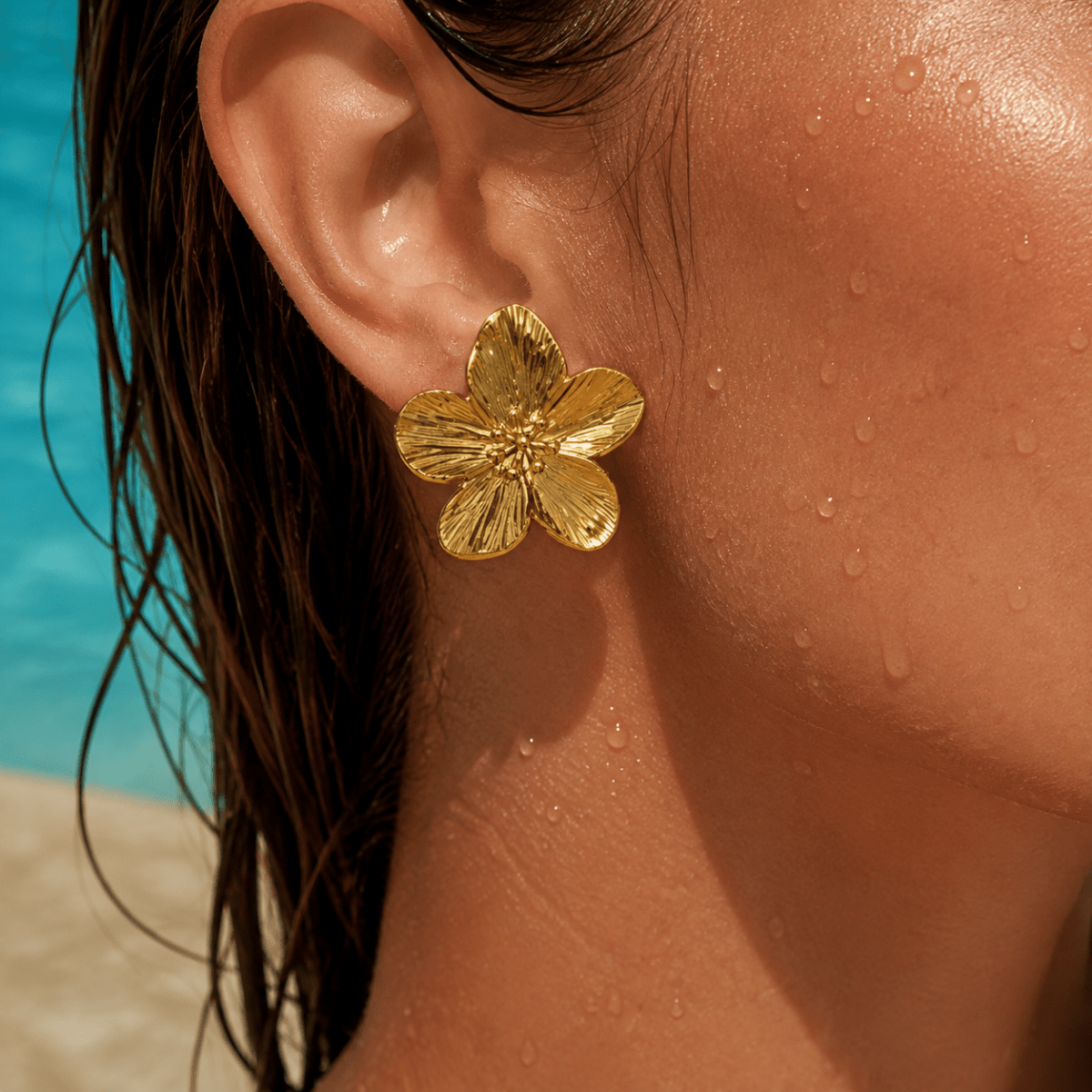 Neroli Sculpted Flower Stud Earrings