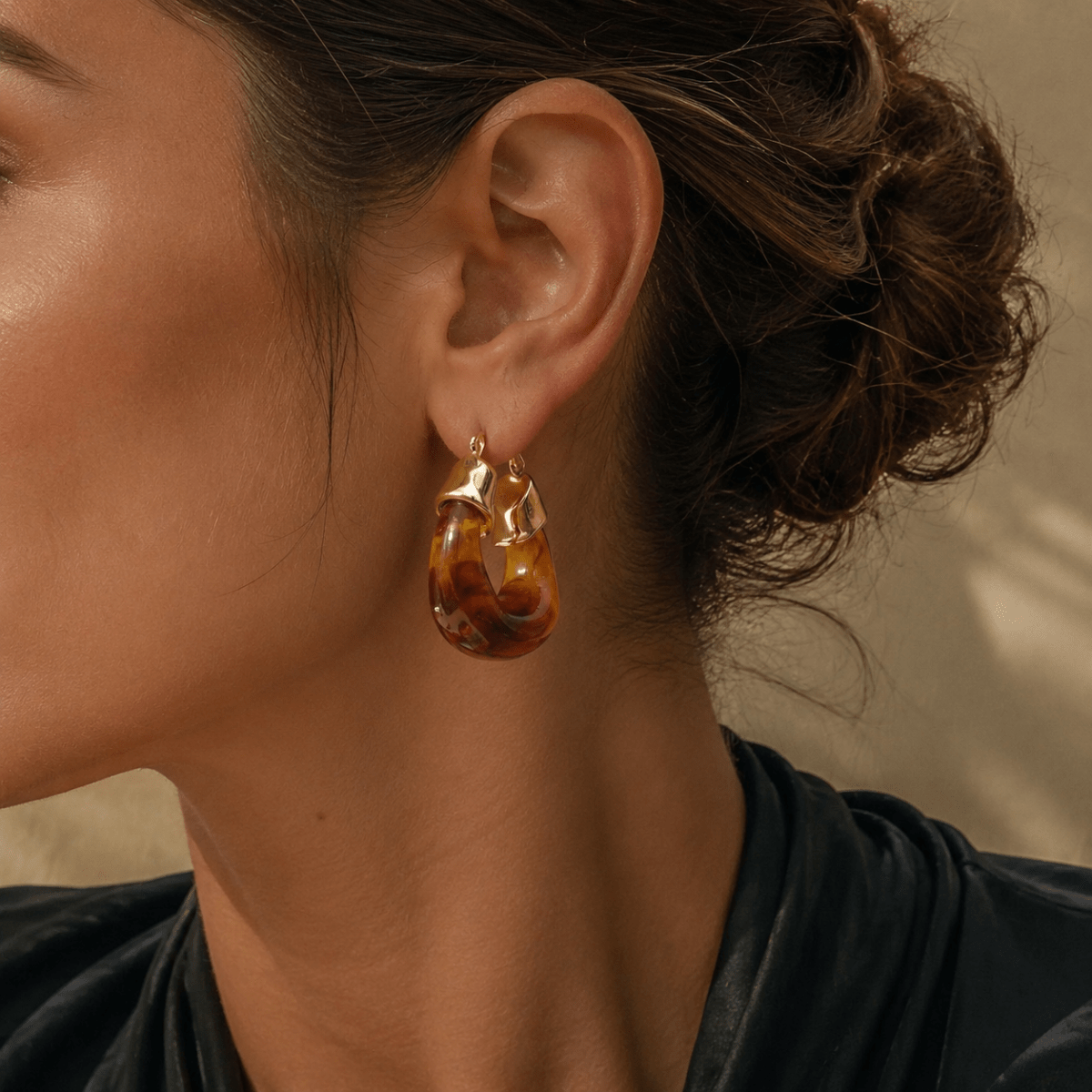 Thalia Sculpted Enamel Hoop Earrings