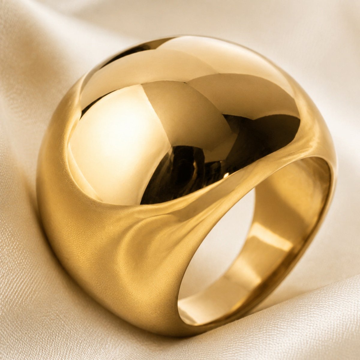 Vesper Dome Ring