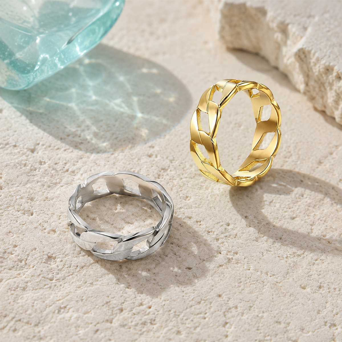 Virelia Polished Curb-Link Band Ring